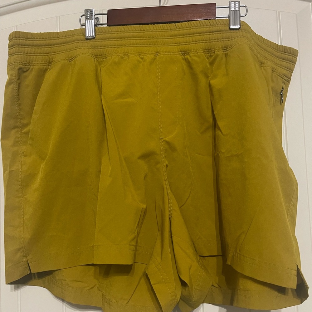 •••3-pair Old Navy shorts•••